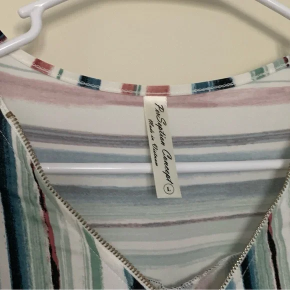 Women’s Large PERSEPTION CONCEPT Multi-Stripe Quarter Zip Blouse Top - Picture 4 of 6